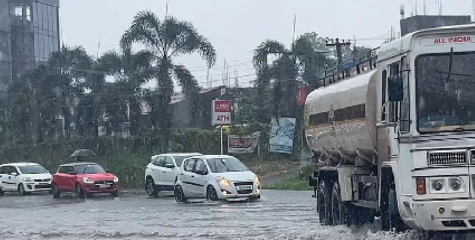 ടിവിഎസ് കവലയിലെ വെള്ളം  ഒഴുക്കിവിടാൻ പദ്ധതി