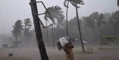 മഴ മുന്നറിയിപ്പില്‍ മാറ്റം; മൂന്ന് ജില്ലകളില്‍ റെഡ് അലേര്‍ട്ട്.