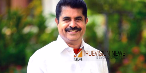 'യു ഡി എഫ് ഒറ്റക്കെട്ട്; എല്‍ഡിഎഫിന്റെ ഭാഗമായ പാര്‍ട്ടികളെ ഉള്‍പ്പടെ മുന്നണിയിലെത്തിക്കും’ - അടൂര്‍ പ്രകാശ്