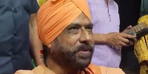 'സ്‌കൂളില്‍ ജോലി വാഗ്ദാനം ചെയ്ത് പലതവണ പീഡിപ്പിച്ചു'; പദ്മശ്രീ ജേതാവായ സന്യാസിക്കെതിരെ ബലാത്സംഗ പരാതി