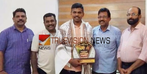 ഇതിഹാസ പോരാട്ടം; ഓപ്പറേഷന്‍ സിന്ദൂറില്‍ പങ്കെടുത്ത സൈനികനെ ആദരിച്ചു
