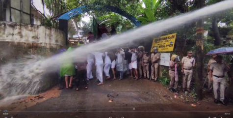 കണ്ണൂർ ജില്ല മെഡിക്കൽ ഓഫീസിലേക്ക് യൂത്ത് ലീഗ് പ്രവർത്തകർ മാർച്ച് നടത്തി
