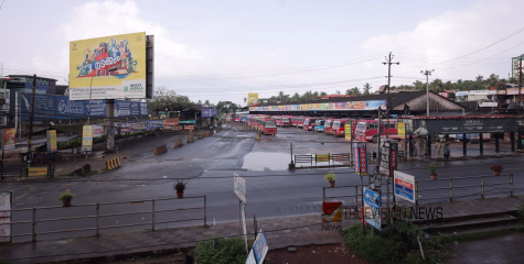പൊതുഗതാഗതം തടസപ്പെട്ടു, ദേശീയ പണിമുടക്ക് കേരളത്തിൽ ബന്ദായി മാറി; വലഞ്ഞ് യാത്രക്കാർ