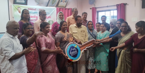 ലൈഫ് പദ്ധതിയിൽ; നടുവണ്ണൂർ ഗ്രാമപഞ്ചായത്തിൽ പൂർത്തീകരിച്ച വീടുകളുടെ താക്കോൽ കൈമാറി