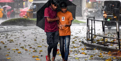 ജാഗ്രത...! ഇന്നും കനത്ത മഴയ്ക്ക് സാധ്യത; കോഴിക്കോടും കണ്ണൂരും ഉൾപ്പെടെ അഞ്ച് ജില്ലകളിൽ റെഡ് അലർട്ട് തുടരും