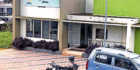  പേരിൽ സ്മാർട് ആണെങ്കിലും ;  പിറവം വില്ലേജ് ഓഫിസിന്റെ പ്രവർത്തനം അത്ര സ്മാർട് അല്ല