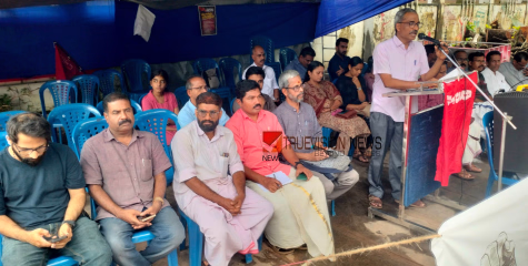മതമൗലികവാദികൾക്ക് മുന്നിൽ സർക്കാർ വഴങ്ങരുത് -എ കെ എസ് ടി യു