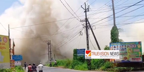 ധർമ്മടത്ത് തീപ്പെട്ടി കമ്പിനിയിൽ തീപ്പിടുത്തം ; കാൽ ലക്ഷത്തോളം രൂപയുടെ നാശനഷ്ടം