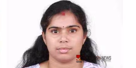 ചികിത്സയില്‍ കഴിയുന്ന ഭര്‍തൃ പിതാവിനെ കാണാനായി ഭർത്താവിനൊപ്പം യാത്ര; ട്രെയിനിൽ നിന്ന് വീണ് യുവതിക്ക് ദാരുണാന്ത്യം