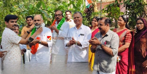 വികസനവിരുദ്ധ നടപടികൾ;യു.ഡി.എഫ് പ്രചാരണ ജാഥയ്ക്ക് സ്വീകരണം നൽകി നാട്ടുകാർ