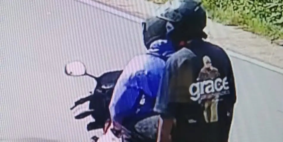 ബൈക്കിലെത്തിയ രണ്ടംഗസംഘം വീട്ടമ്മയുടെ സ്വർണമാല കവർന്നു