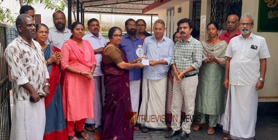 നാളികേര കർഷകർക്കായി; വളം വിതരണം ഉദ്ഘാടനം ചെയ്തു