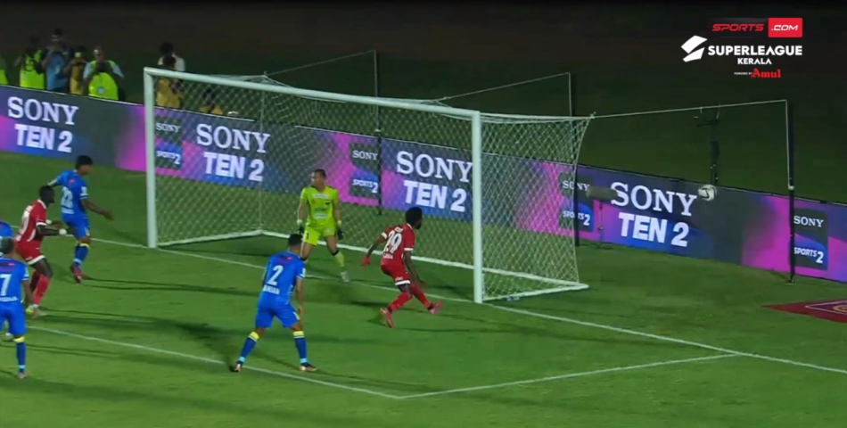 സൂപ്പര്‍ ലീഗ് കേരളയില്‍ കണ്ണൂര്‍ വാരിയേഴ്‌സിനെ തോല്‍പ്പിച്ച് കൊമ്പന്‍സ്