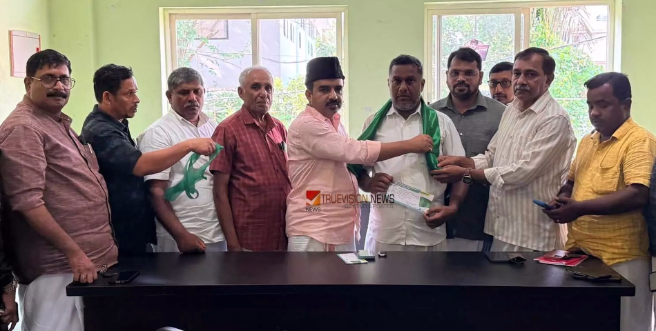 മലപ്പുറം പൊന്നാനിയിൽ എസ്ഡിപിഐ നേതാക്കൾ മുസ്ലിം ലീഗിൽ ചേർന്നു
