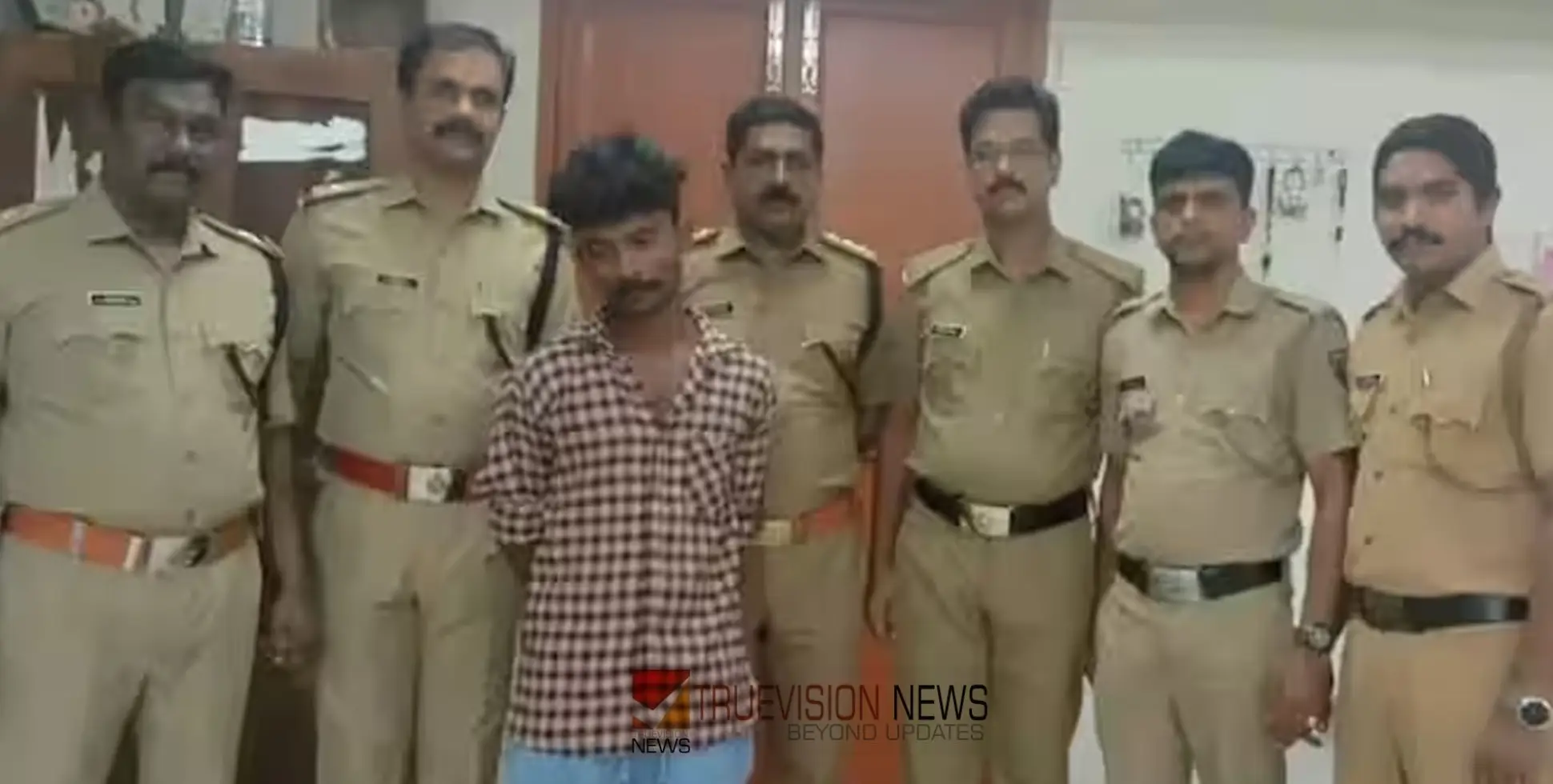 #arrest | കൈവിലങ്ങുമായി രക്ഷപ്പെട്ട കഞ്ചാവ് കേസ് പ്രതി എംഡിഎംഎയുമായി പിടിയിൽ 