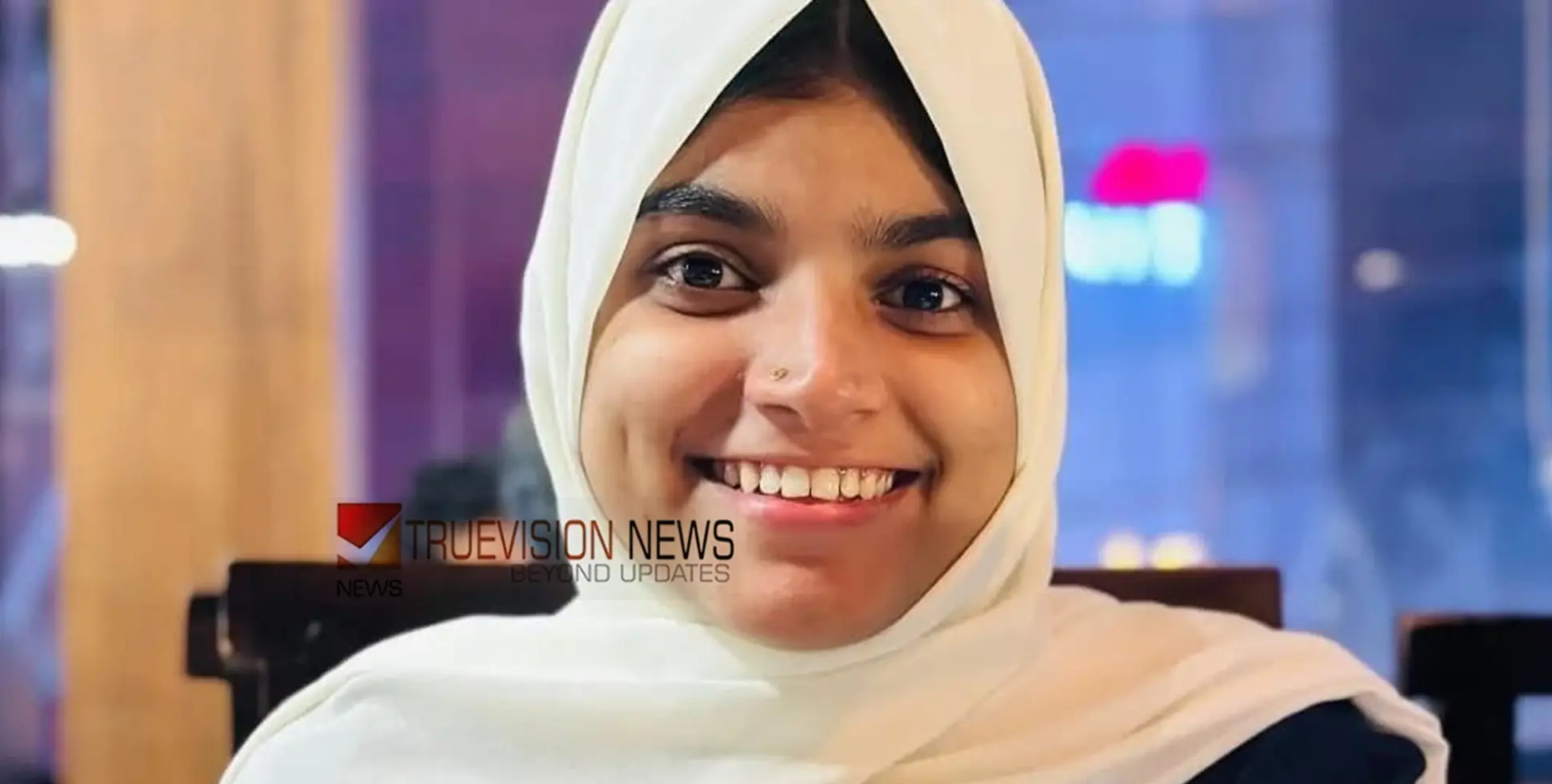 സഹോദരനൊപ്പം ഇരുചക്രവാഹനത്തിൽ സഞ്ചരിക്കവെ അപകടം; ആശുപത്രി ജീവനക്കാരിയായ യുവതിക്ക് ദാരുണാന്ത്യം 