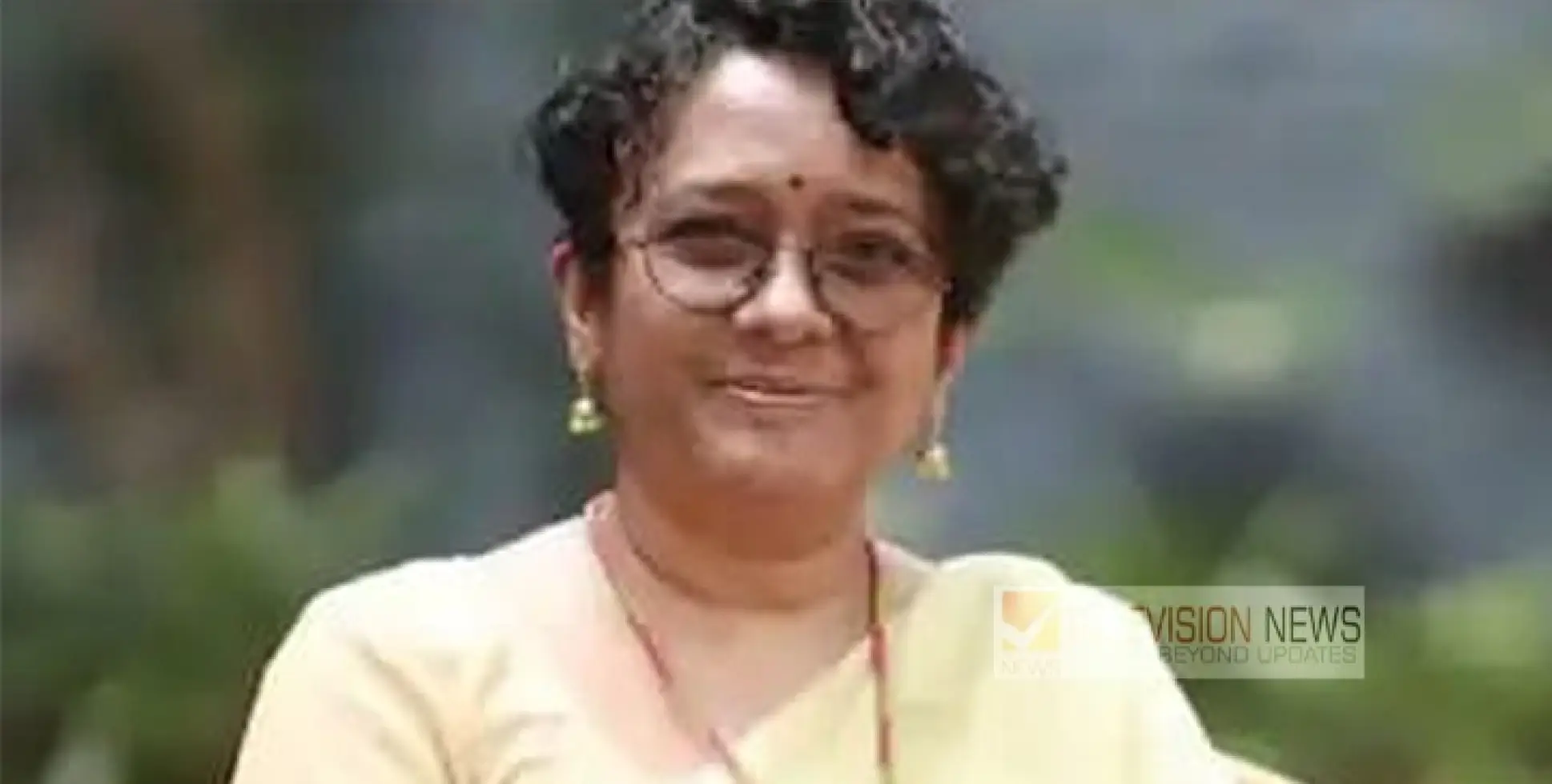 കറുപ്പിന് എന്താണ് കുഴപ്പം..?,  സംസ്ഥാന ചീഫ് സെക്രട്ടറിക്ക് നേരെയും വ‍‍ര്‍ണ്ണ വിവേചനം ;  ശാരദ മുരളീധരന് പിന്തുണയുമായി സോഷ്യൽ മീഡിയ 
