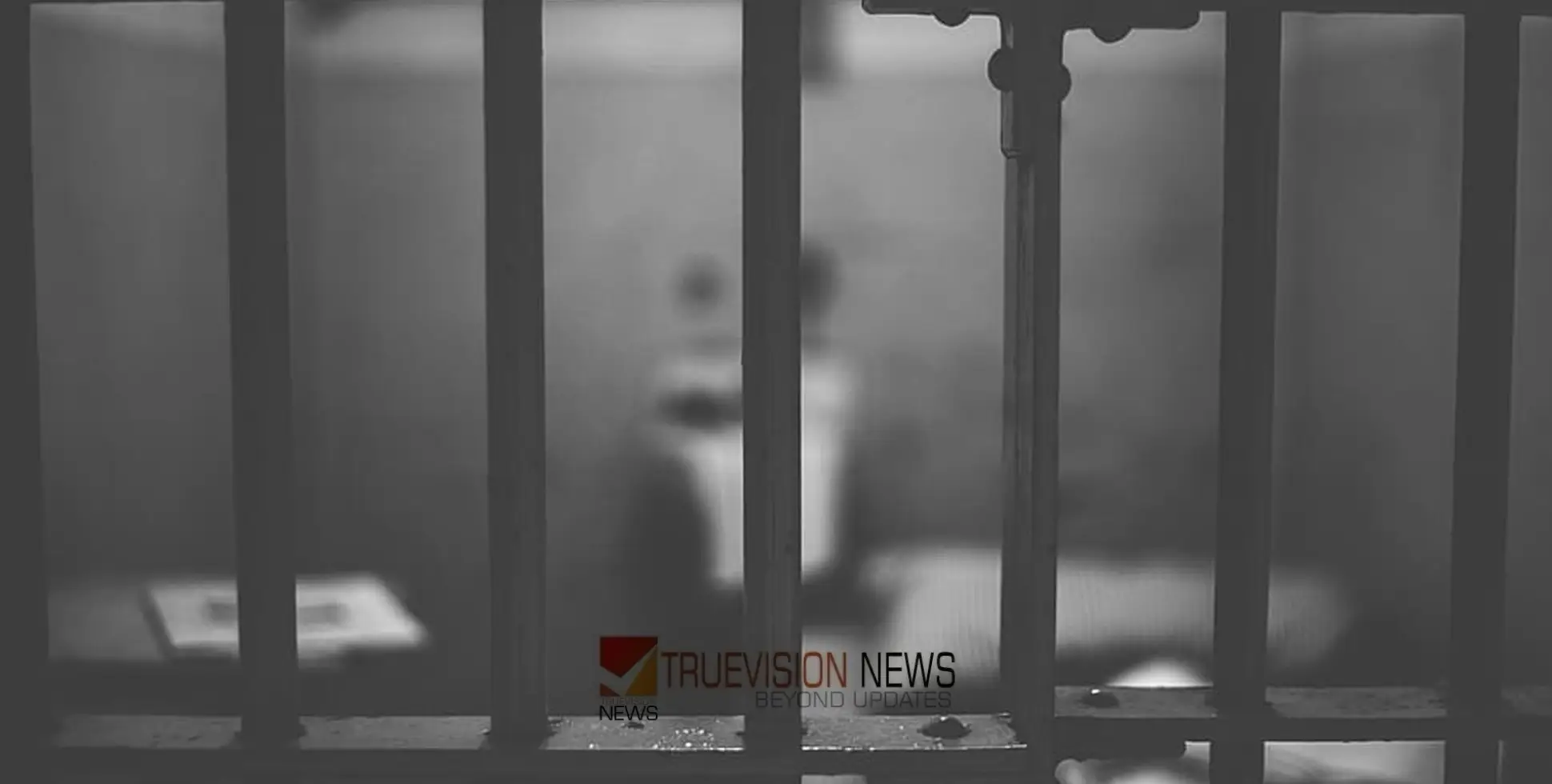 17 വയസുകാരനെ തട്ടിക്കൊണ്ടുപോയി ബലാത്സംഗം ചെയ്തു; യുവതിക്ക് 20 വർഷം തടവ്