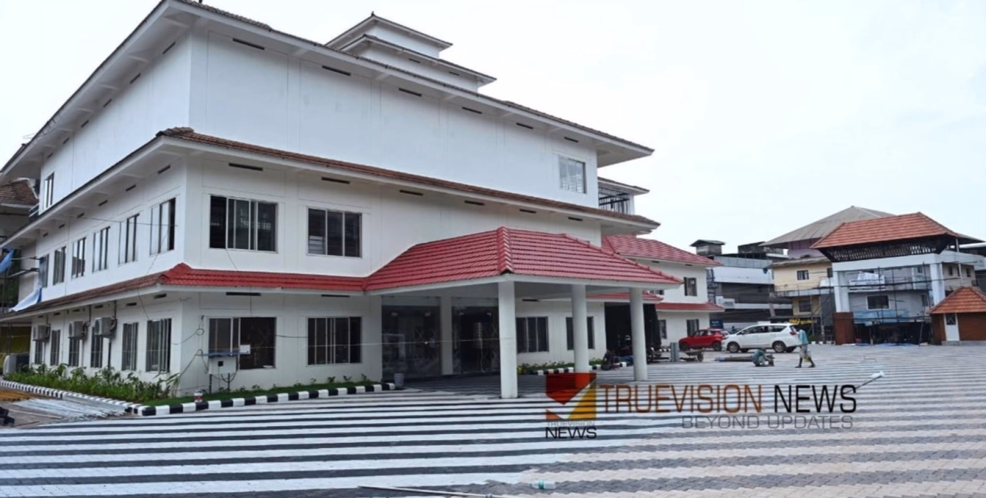 മുഖ്യമന്ത്രി വടകരയിൽ; നഗരസഭ ഓഫീസ് കം ഷോപ്പിങ് കോംപ്ലക്സ്‌ ഉദ്ഘാടനം ഇന്ന് 