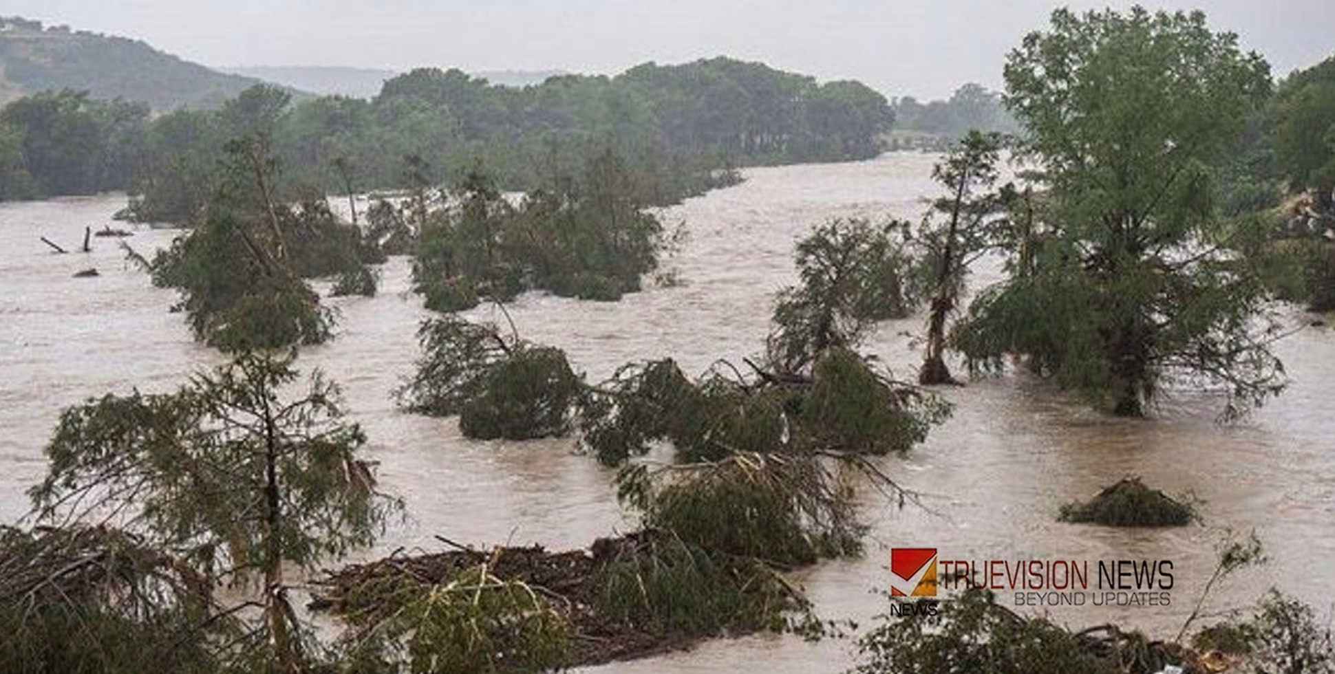 ദുരന്തമായി ടെക്സസിലെ മിന്നല്‍ പ്രളയം; മരണം നാൽപ്പത്തി മൂന്ന്, മരിച്ചവരില്‍ 15 കുട്ടികളും