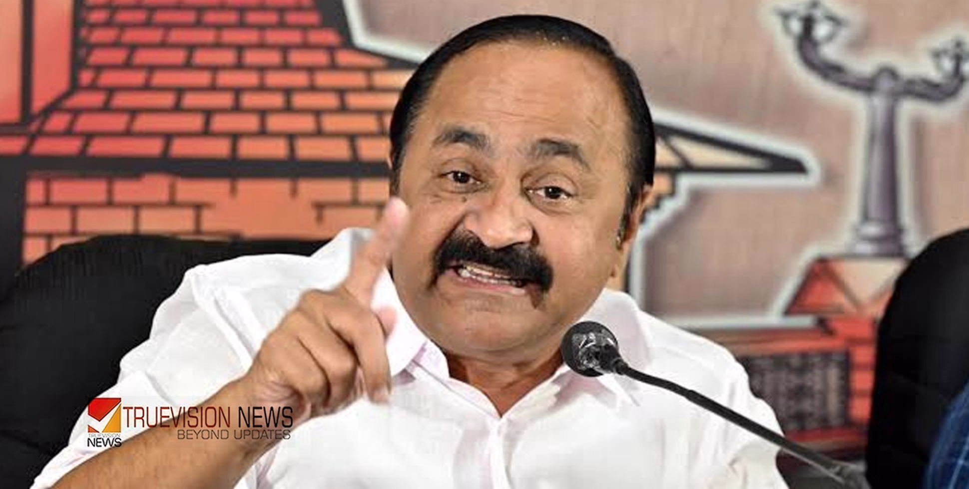 'സര്‍ക്കാര്‍ സ്പോൺസർഡ് ഗുണ്ടായിസം'; സര്‍വകലാശാല സമരത്തിന്‍റെ മറവിൽ എസ്.എഫ്.ഐ ക്രിമിനൽ സംഘം വിദ്യാർഥികളെയും ജീവനക്കാരെയും ആക്രമിച്ചു - വി.ഡി. സതീശൻ