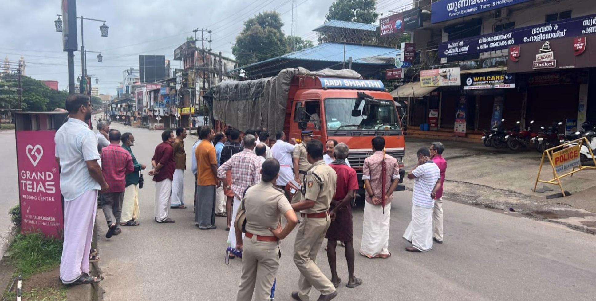 കണ്ണൂരിൽ പണിമുടക്ക് സമ്പൂർണ്ണം 