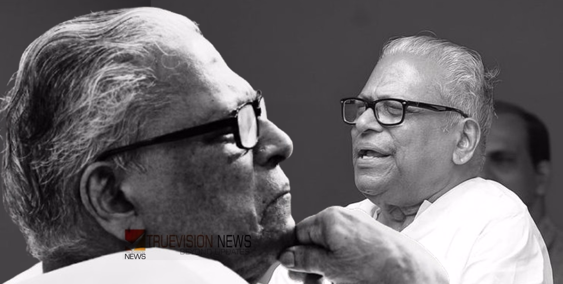 ‘വി.എസ് ഉജ്ജ്വല സമരപാരമ്പര്യത്തിന്റെയും അസാമാന്യ നിശ്ചയദാർഢ്യത്തിന്റെയും പ്രതീകം’; അഗാധമായ ദുഃഖം രേഖപ്പെടുത്തി മന്ത്രിസഭായോഗം 