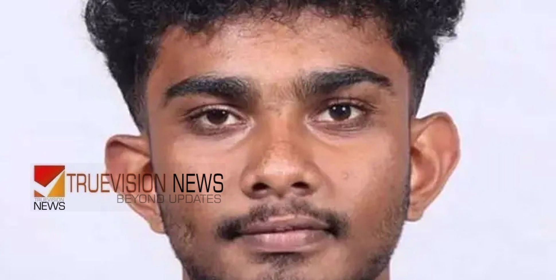 കാൽവഴുതി കയത്തിൽ വീണ് കോളേജ് വിദ്യാർത്ഥി മുങ്ങിമരിച്ചു, അന്ത്യം സുഹൃത്തുക്കളുടെ കണ്മുന്നിൽ 